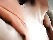 极品短发零零后女主播真够拼的大冷天和炮友景区野战先用农夫山泉消消毒