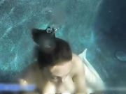 超强视觉冲击 大屌猛男水下激情啪啪抽插爆乳美女 口爆裹射 精液水中飘出